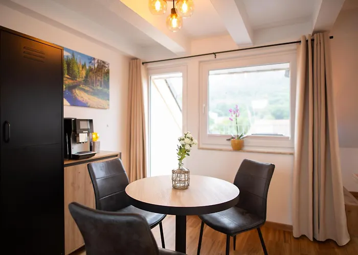 Апартаменты Neu! 9,7 Aussergewoehnlich Bergblick Mit Balkon Boxspringbett Kaffeevollautomat Inkl Bettwaesche Handtuecher #meenefewo De